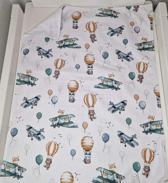 Mitrumnecaurlaidīgs paladziņs “lidmašīnas”