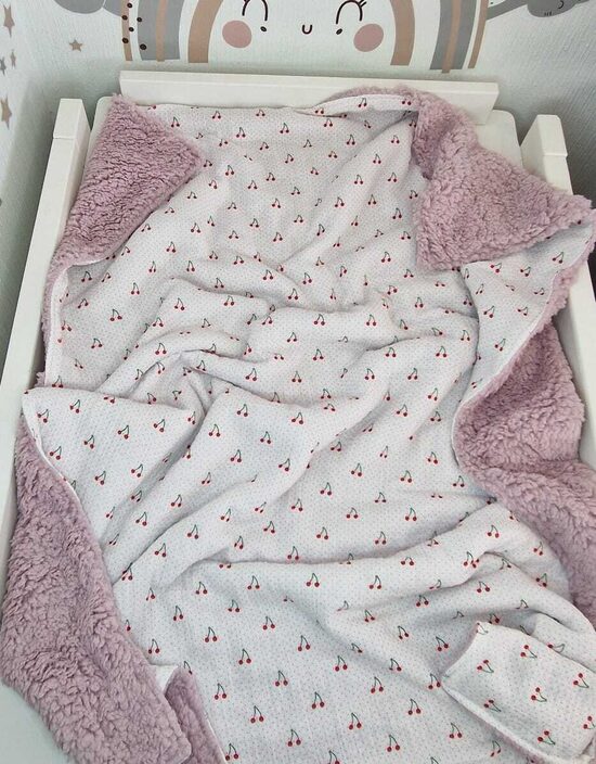 Muslīna un “Teddy” auduma sedziņa - "Ķirsītis"