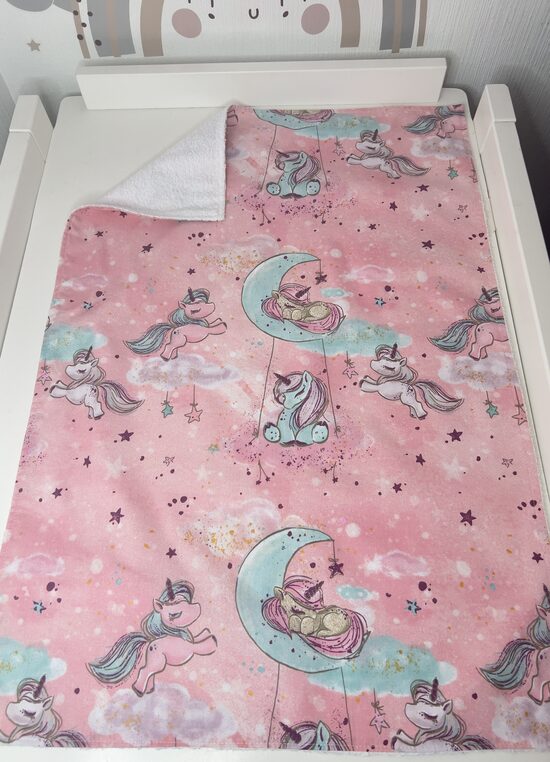 Mitrumnecaurlaidīgs paladziņš “vienradzis-rozā fons”