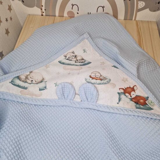 Vafeļauduma dvielis ar kapuci