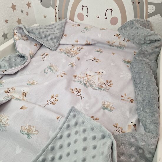 Minky flīsa sedziņa “Pīlēni” NEW