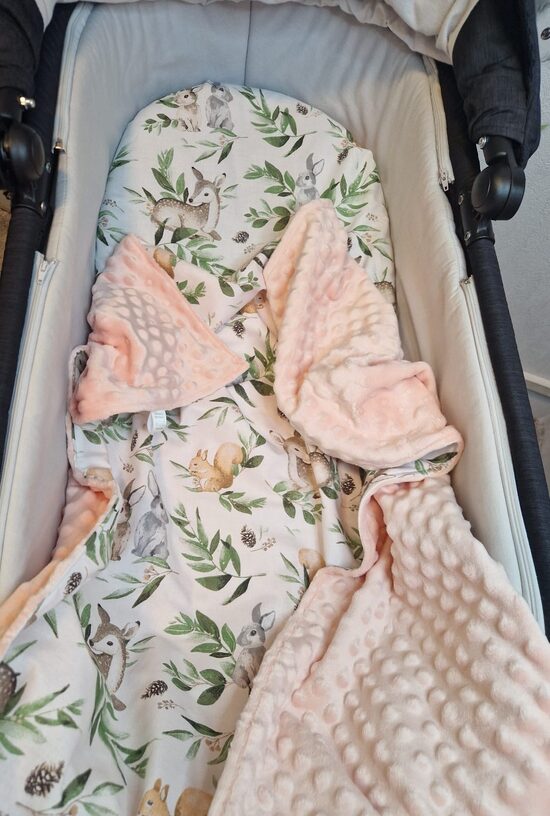 Komplekts - minky sedziņa un ratu paladziņš ar gumiju - “stirniņa, vāvere un zaķis” NEW